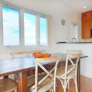 Two-Bedroom Apartment Ocean View